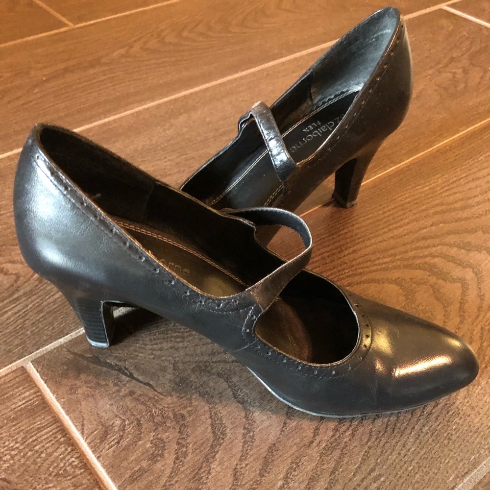 [LIZ CLAIBORNE]